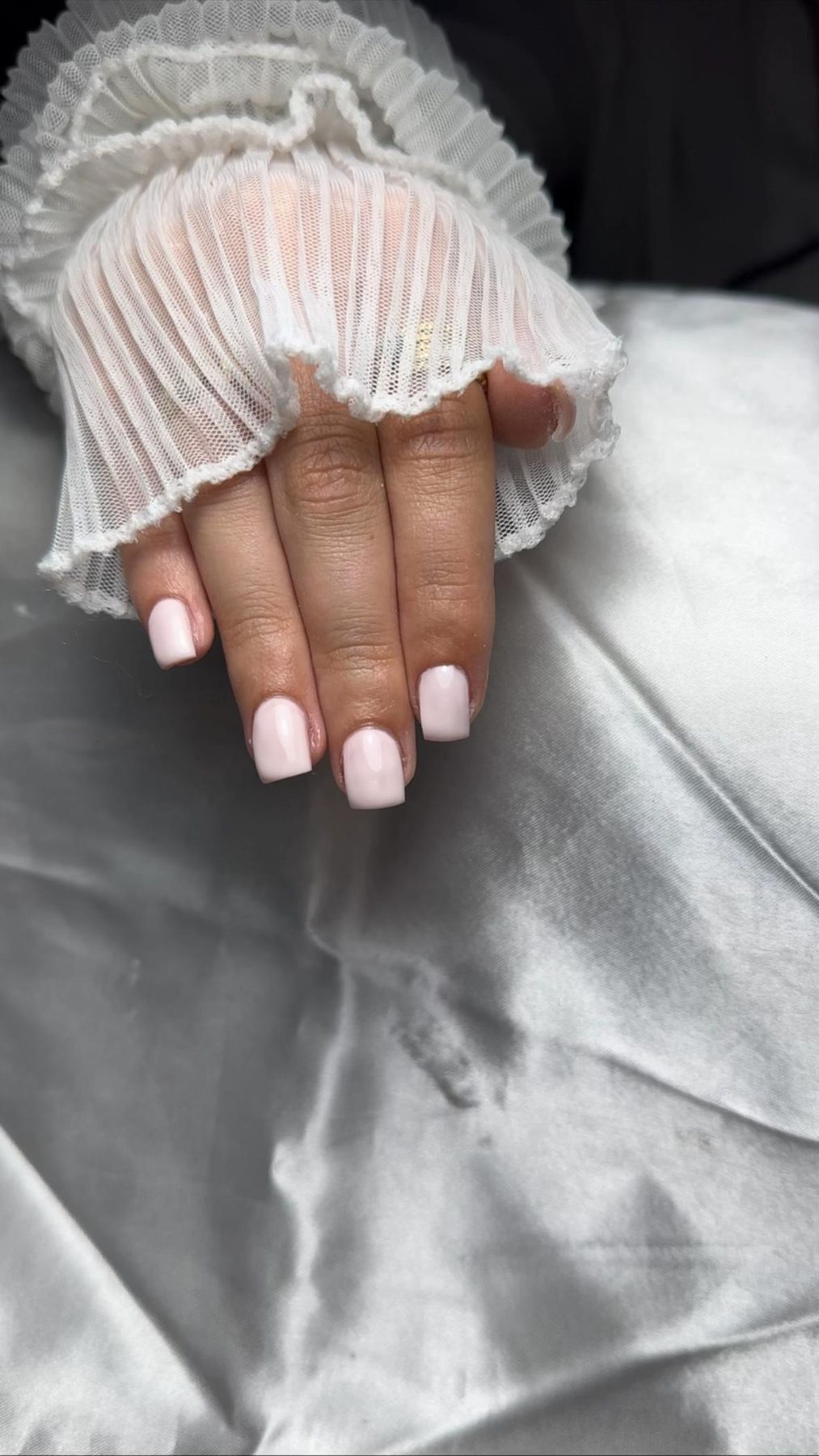 Lichtroze korte nagels